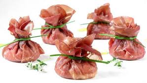 Scopri le ricette selezionate da galbani per preparare una deliziosa cena in maniera veloce e senza fatica. Antipasti Fantasiosi E Veloci Per Una Cena Tra Amici Pasti Italiani Cibo E Vino Fragole