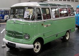 Mercedes Benz O 319 Bus Mit Panoramaverglasung Mercedes Bus Mercedes Benz Vans Mercedes Benz Trucks