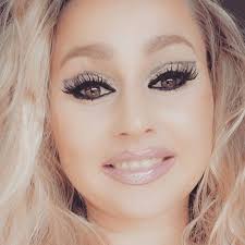 Gwen Stefani, 53, displays her baby bump, and she is more gorgeous by the  day. Check the comments for the full story👇