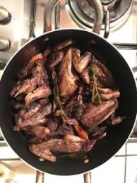 Check spelling or type a new query. Piccione A Bassa Temperatura Con Salsa Al Vino Rosso E Julienne Fritta Di Patate