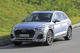 Die ziffern 3 und 5 sollten nicht darüber hinwegtäuschen, dass beide modelle erbitterte direktkonkurrenten sind. Audi Q5 Erlkonig Mit Facelift Magazin