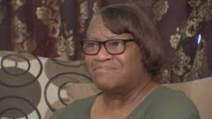 Good samaritans help retired teacher pay for groceries