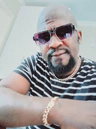 Say something nice about this picture