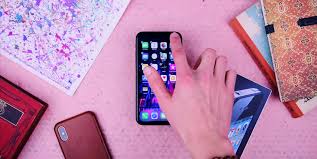 Bike bag has enough inside room for long rides, holds a lot of stuff like iphone x, battery, energy gel, small tire pump, repair kits, keys, wallet etc. Rundumschlag Geruchtekuche Was Apple Fur Ios 13 Und Iphone Plant Winfuture De