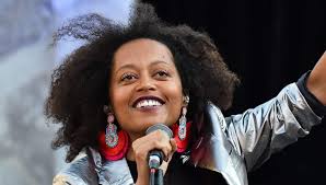 MORREU A CANTORA SARA TAVARES LISBOA