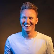 Amazon.com: Chris Sasser: books, biography, latest update