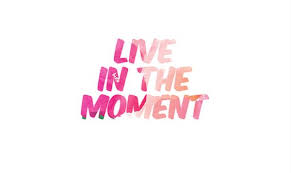 Tout le monde ne sera pas forcément d'accord néanmoins. Le Blog De Lice Blog Paris Mode Beaute Lifestyle Ne Pas Vivre Le Moment Present