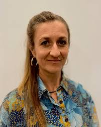 Georgina Bond's Instagram, Twitter & Facebook