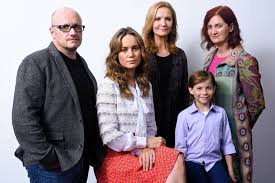 Но все меняется, когда марк и лиза заводят роман… Room A Tale Of Parenting And Love In Captivity Wsj