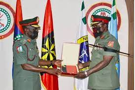 Major general farouk yahaya is of regular course 37 of the nigerian defence academy. 3qsnsta5skctsm