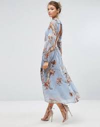 Every wedding is a unique celebration, so as you consider your options for wedding guest dresses, it's helpful to think about the details of the wedding you're attending. Gorgeous Floral Wedding Guest Dress Floral Dress Wedding Guest Wedding Attire Guest Wedding Attire For Women
