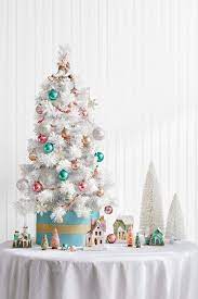 The wonder of christmas starts in july with balsam hill's lifelike trees. 28 Small Christmas Tree Ideas Mini Holiday Trees To Decorate