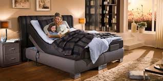 Boxspringbett alle vorteile und nachteile des luxusbetts boxspringbett mit matratze und topper. Boxspringbett Oder Normales Bett Vergleich Polster Aktuell