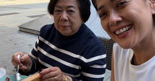 A peak into my UN -instagrammable Life 🌻🌻🌻