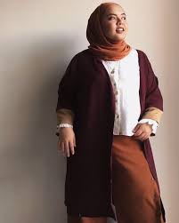 Is gray paint going out of style peeling back the layers / you can look at our great background ppt archive for business, school, marriage, birthday, new year and many more. Cek 9 Aturan Fashion Hijab Untuk Wanita Gemuk Dan Pendek Updated 2021 Bukareview