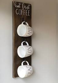 Rack De Cafe Vertical Fr Mais Le Premier Cafe Signe De Cafe Etsy Coffee Mug Holder Coffee Signs Mug Rack