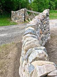 By Euan Thompson Www Thestonedyker Co Uk Stone Walls Garden Dry Stone Wall Dry Stone