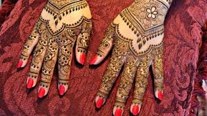 Gratis 700 contoh gambar henna yang bisa kamu pilih untuk di tangan, kaki dan keperluan lainnya. Mengasah Kemampuan Melukis Henna Sebagai Profesi Sampingan Yang Menjanjikan Tribun Medan
