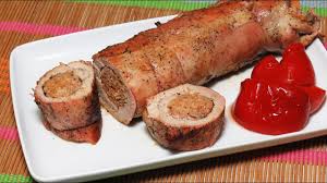 Legumele se curata, se spala, se taie bucatele si. Muschi De Porc Umplut Cu Carnati De Casa Youtube