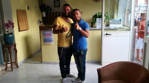 Hotel casa nicola je malý rodinný hotýlek, který je na větší rozloze, má i čtyři pokoje bez oken, ale dveřmi je dostatek světla, viděli jsme je z balkonu našeho pokoje, majitelka milá paní, pokojská pracovitá, vše bylo vždy super čisté, poklizené ustlané, bez chybičky. Hotel Casa Nicola Picture Of Hotel Casa Nicola Sant Angelo Tripadvisor