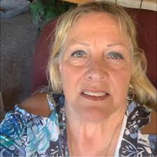 What happened to the warning light system at the lake that warned of high  winds?