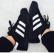 Black And White Shoes For Girls Adidas Trending Fashion Casual Sports Shoes Black White Line Fashion Trending Shoes Adidas Shoes
