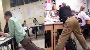 Kalau gurumu gimana nih gayanya? 7 Pose Kocak Guru Saat Mengajar Di Kelas Bikin Enggak Konsen Citizen6 Liputan6 Com