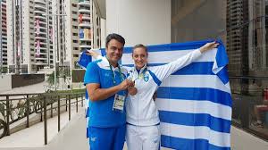 Η έπαρση της ιαπωνικής σημαίας (vid). Olympiakoi Agwnes 2016 Sygkinhsh Kai Xeirokrothmata Gia Thn Anna H Ypodoxh Ths Korakakh Meta To Xalkino Pics Vid