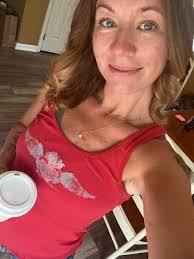 Valerie Rubin's Instagram, Twitter & Facebook