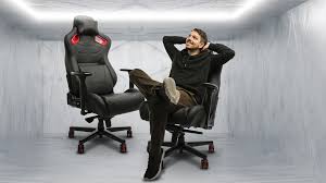 Beim computerstuhl gamer vergleichen, solltest du dich immer schon im voraus in einem computerstuhl gamer test über den jeweiligen bestseller informieren. Omen Citadel Im Test Gaming Stuhl Fur Softies Computer Bild
