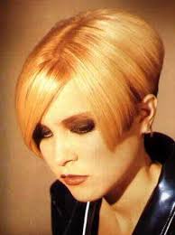 Der schräge bob bei kurzen haaren hinten kurz vorne lang je kürzer der haarschnitt desto stärker fällt die graduierung aus. Ist Ein Bobhaarschnitt Attraktiv Haare Bob