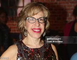 Sarah Jessica Parker and daughters Tabitha Broderick and Marion... News  Photo