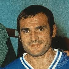 🎂 Jean-Pierre Serra fête ses 84 ans aujourd'hui, souhaitons lui un joyeux  anniversaire 🎉 Voici son parcours en club : 1959-1962 OGC Nice 1962-1963  Grenoble Foot 38 1963-1964 Stade Français 1964-1965 Sporting