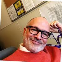 Robert Lenox's Instagram, Twitter & Facebook