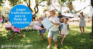 A partir de esta edad los conocimientos de los niños son mayores pero pueden empezar a distraerse con más facilidad o mostrar poco interés por aprender por eso los juegos pueden ser una buena herramienta para adquirir conocimiento o repasar los. Juegos Movidos Para Una Fiesta De Cumpleanos