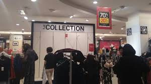 Mar 05, 2021 · informasi ini wajib ada di dalam daftar riwayat hidup. Debenhams Tutup Besok Tas Dan Sepatu Didiskon Hingga 90 Persen Bisnis Tempo Co