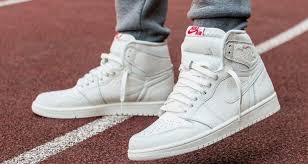 Jordan Retro 1 High Og White Black Particle Grey Air Jordan 1 High Premium Essentials Pack Gets Stateside Release Date Air Jordans Retro Air Jordans Jordan 1 Retro High