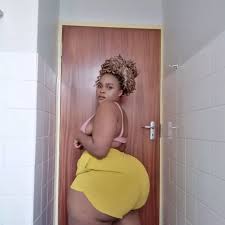 Moholo Seipati has beautiful ass