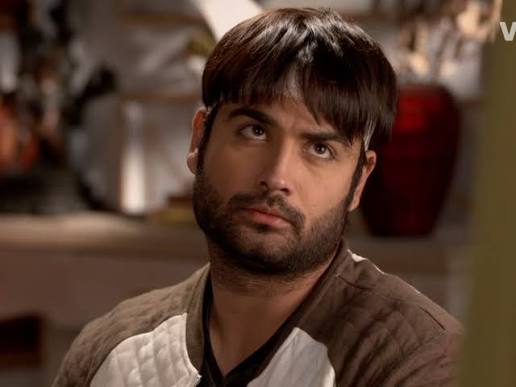 Harman ne Preeto ka banaya hua khana fek diya..., Video Credits - JioHotstar | Kamya Punjabi | Facebook
