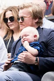 Kirsten dunst began her hollywood career at age 3, and hasn't really stopped since. Kirsten Dunst Brings Son Ennis To Her Walk Of Fame Star Ceremony People Com