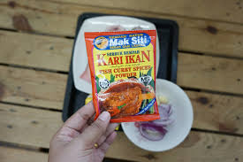 Dari segi resepi kari ikan ni lebih kurang. Resepi Kari Ikan Mudah Dan Cepat Dengan Serbuk Rempah Kari Ikan Mak Siti Resepi