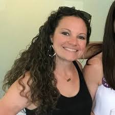 Gina Moss's Instagram, Twitter & Facebook