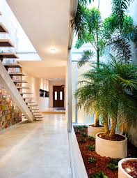 Maison Design Contemporain Avec Une Decoration Mexicaine Jardin Interieur Decorations Mexicaines Design Contemporain