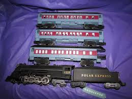 Lionel Polar Express Train 5 Piece Set G Gauge Scale 1225 Toy Collectible Polar Express Train Lionel Polar Express Train