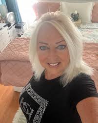 Mandy Carr (@vbjewelsmc) • Instagram photos and videos