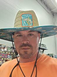 Straw hats, claw clips and headbands… Oh my! Spring into action for a  chance to win. Make sure you're following us and comment below your  favorite accessory!