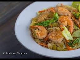 Filipino Shrimp Pancit Bihon Recipe Panlasang Pinoy Pancit Bihon Recipe Pancit Pancit Recipe