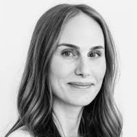 Jennifer Heit's Instagram, Twitter & Facebook