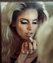 Dhurata Azemi (duhhrata)