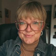 What are your favorite romantic or spicy series?